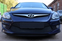 Сетка в бампер на автомобиль Hyundai i30 2010-2012 black. ZR.HYU.I30.10-12.b