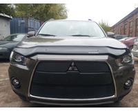 Защита радиатора на автомобиль Митсубиси Outlander XL 2010-2012 (2 части) black. ZR.MIT.OUT.XL.10-12.b