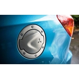 MZ314449 Накладка крышки бензобака, металлическая  (цвет: серебристый) Mitsubishi Original для Mitsubishi ASX