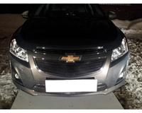 Сетка в бампер на автомобиль Chevrolet Cruze 2013- black верх. ZR.CH.CRU.13.top.b