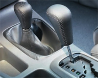 PZ430N017000 Кожаная рукоятка рычага переключения передач для АКПП Toyota Original. Для автомобиля TOYOTA HILUX  5-ти ступ. АКПП